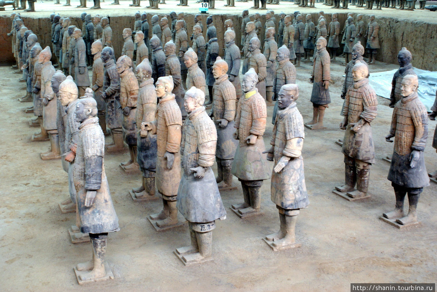 Солдаты терракотовой армии Сиань, Китай