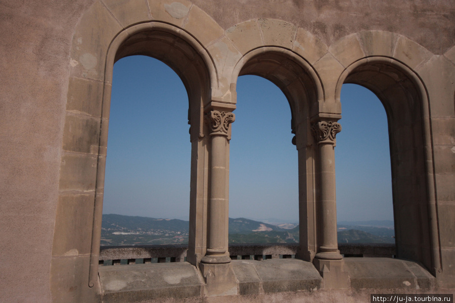 Виды НА Монсеррат, С Монсеррат и В Монсеррат) Монастырь Монтсеррат, Испания