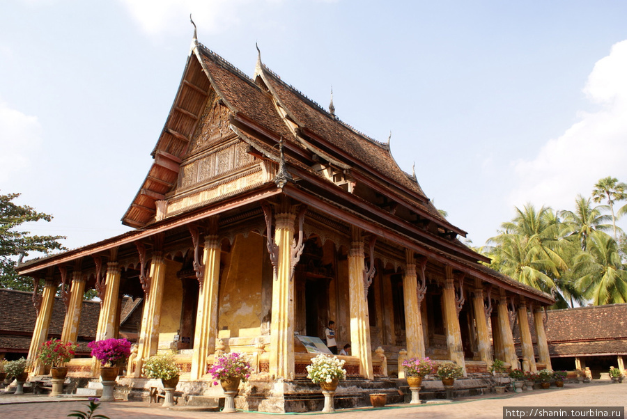 Храм в монастыре Сисакет Вьентьян, Лаос