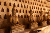 Будды в монастыре Сисакет