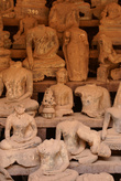 Статуэтки Будды в монастыре Ват Сисакет во Вьентьяне