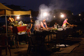 Ночной рынок на берегу Меконга