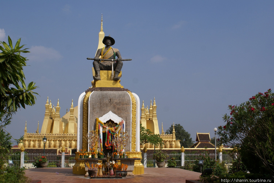 король Сетхатхират Вьентьян, Лаос