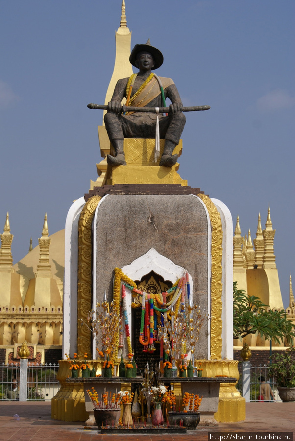 король Сетхатхират Вьентьян, Лаос