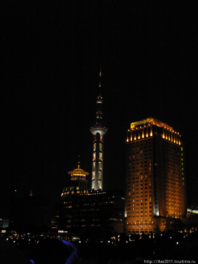 Шанхай - ночной тур по реке Шанхай, Китай