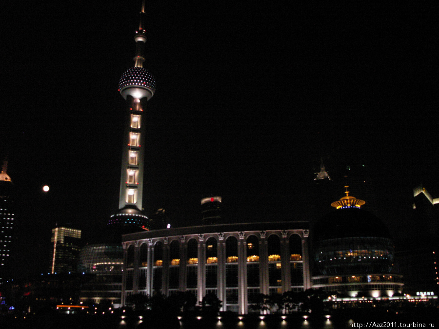 Шанхай - ночной тур по реке Шанхай, Китай