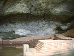 одна из пещер, где в древности медитировали монахи