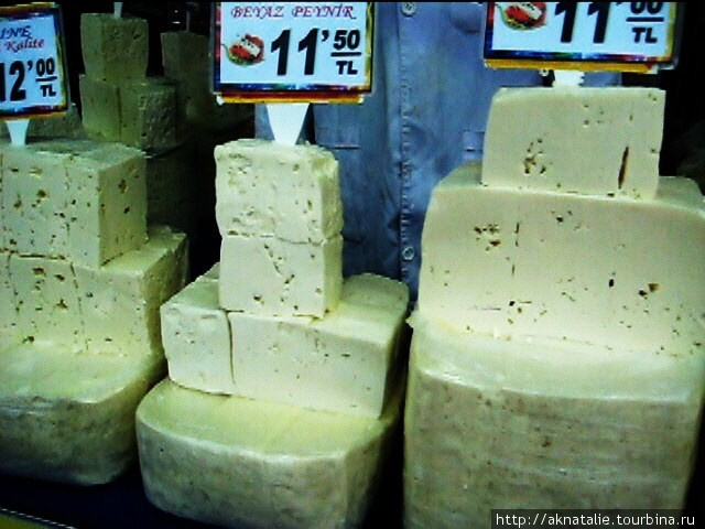 Столько разных видов сыра мне еще не доводилось видеть. Стамбул, Турция