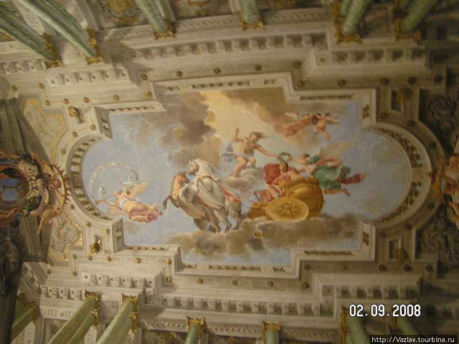 Роспись потолка во дворце Флоренция, Италия