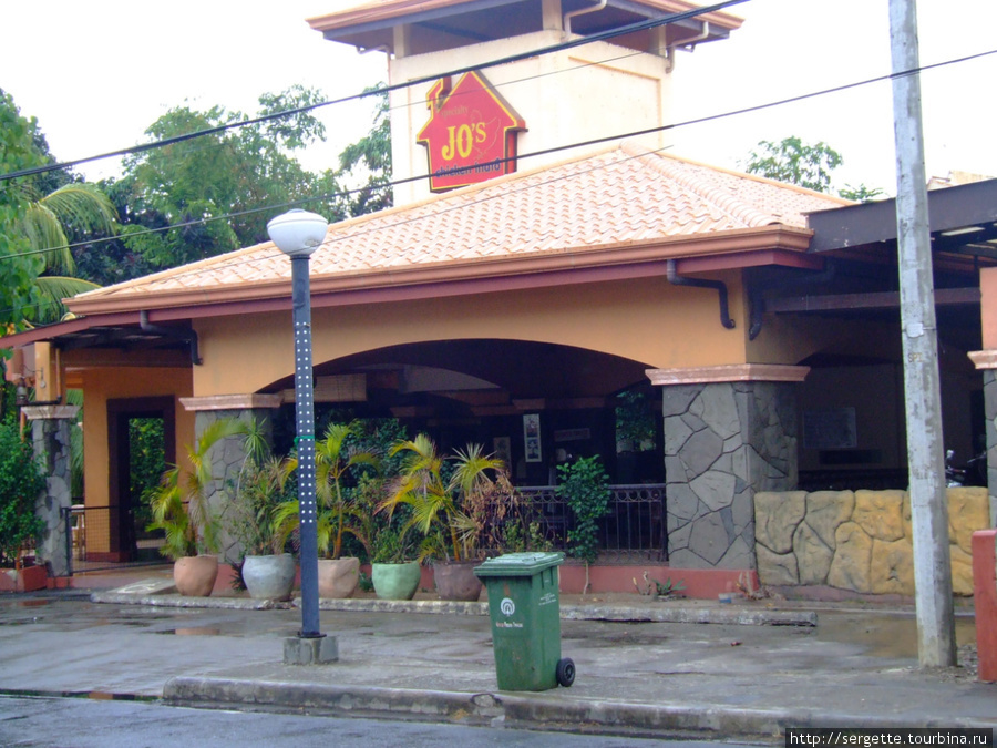 Пуэрто дель Мар.кафешка Пуэрто-Принсеса, остров Палаван, Филиппины