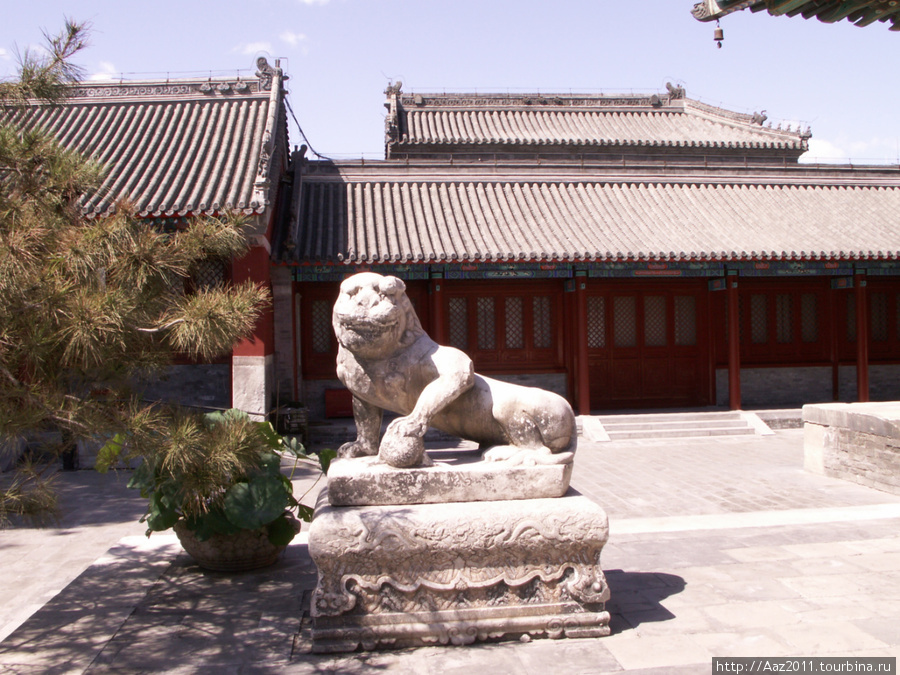Пекин - Храм Белой Пагоды Пекин, Китай