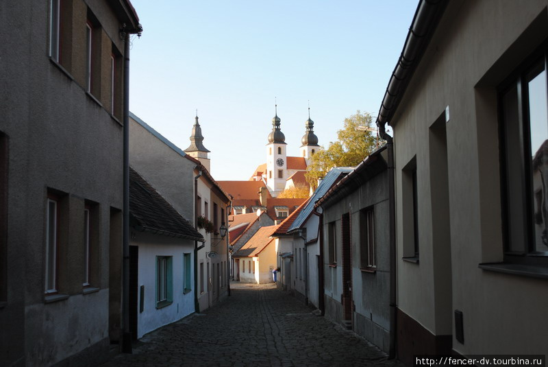 Мощеные улочки, одноэтажные домики и замок — это и есть старый Телч Телч, Чехия