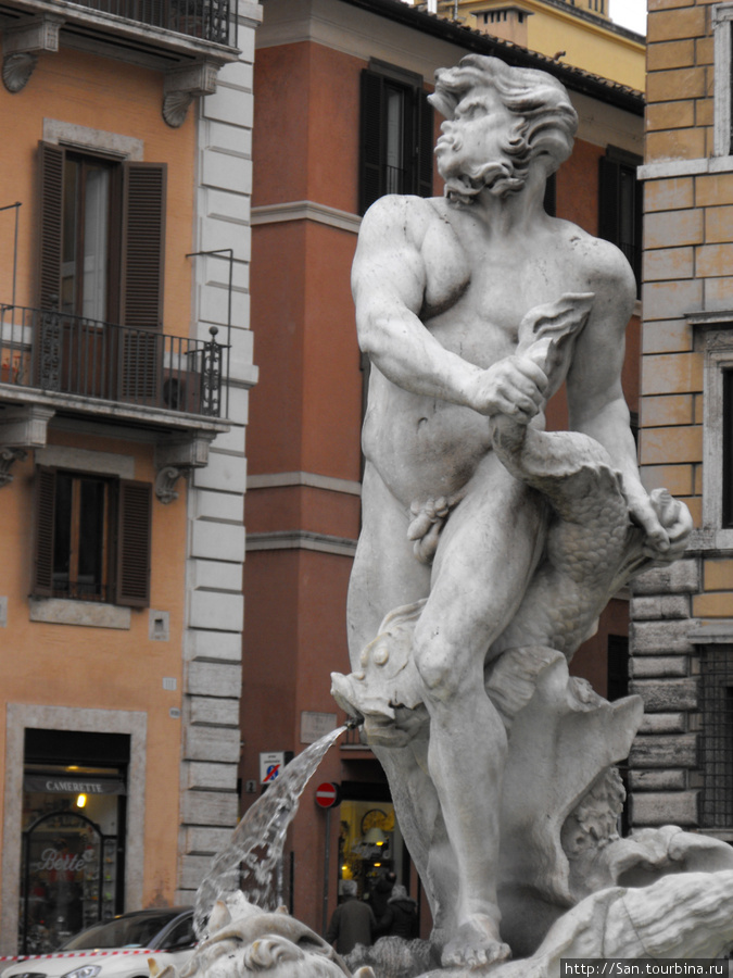Фонтан на площади Навона. Рим, Италия