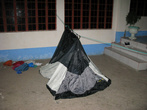 Все филиппинские церкви хороши для ночлега, но от комаров полезно ставить палатку (москитную сетку)