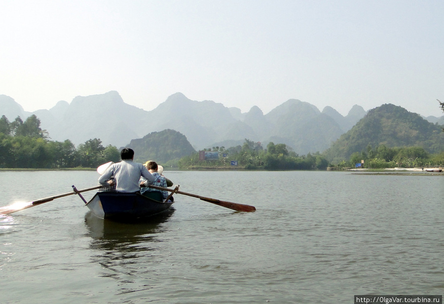 Во власти Горной Ласточки Дельта Красной реки, Вьетнам