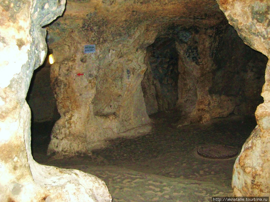 Подземный город первых христиан Деринкую, Турция