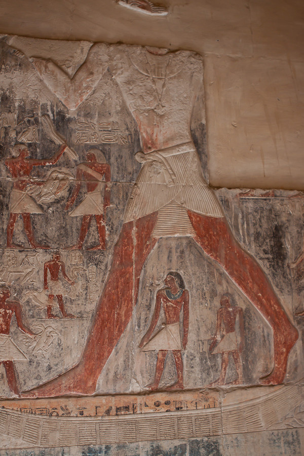 Внутри гробницы Саккара, Египет