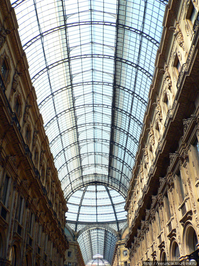Галерея Виктора Эммануила II Милан, Италия