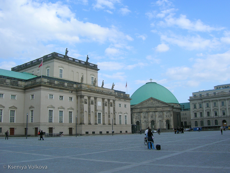 Unter den Linden в мае Берлин, Германия