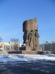 Памятник большевикам—героям гражданской войны на Советской Украине