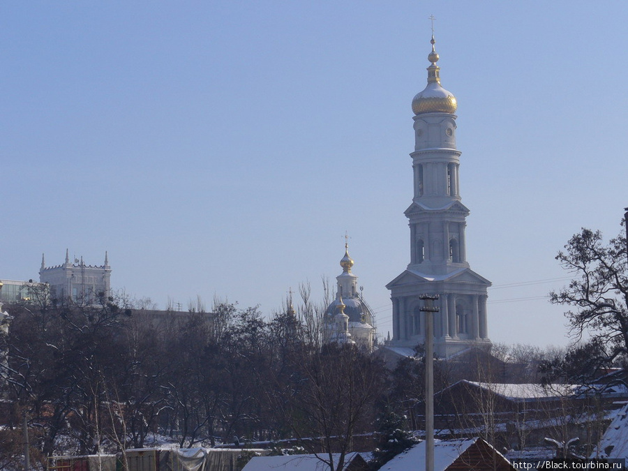 Успенский собор от реки Лопань Харьков, Украина