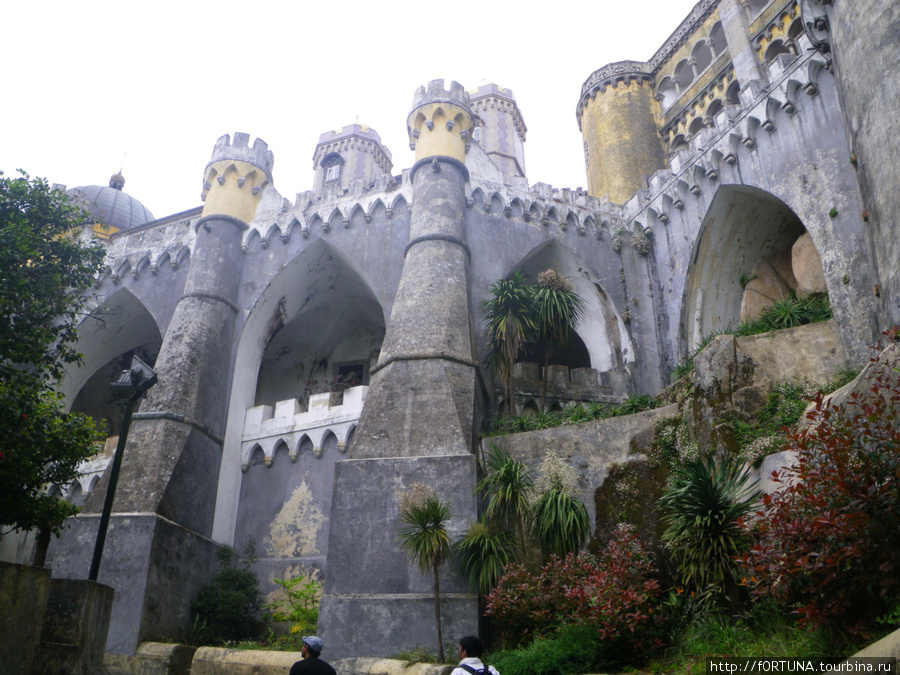 Замки и монастыри Португалия