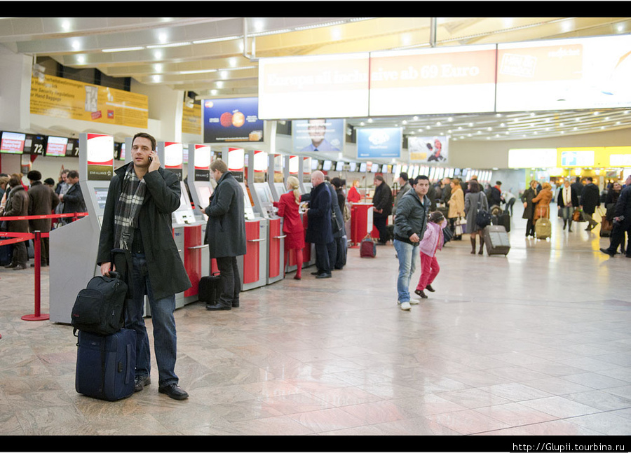 Самолетам и аэропортам посвящается Вена, Австрия