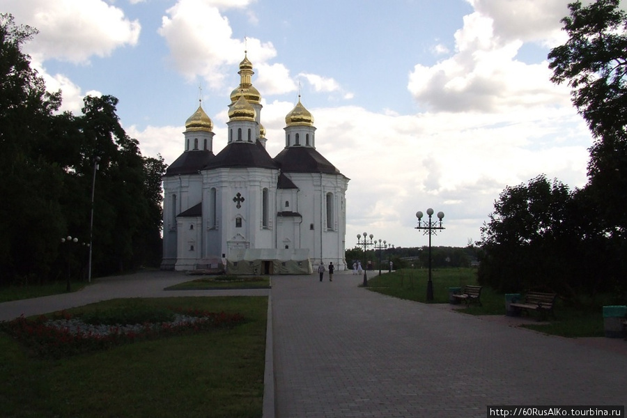 2008 Июль - Чернигов (церковные пещеры и Новгородский мост) Чернигов, Украина