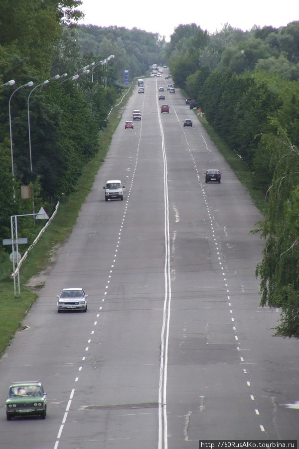 2008 Июль - Чернигов (церковные пещеры и Новгородский мост) Чернигов, Украина