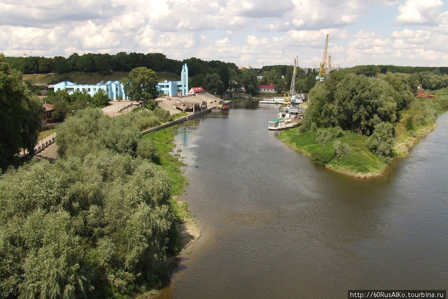 2008 Июль - Чернигов (церковные пещеры и Новгородский мост) Чернигов, Украина