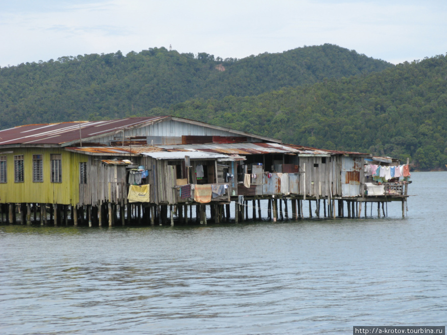 Дома над водой Сандакан, Малайзия