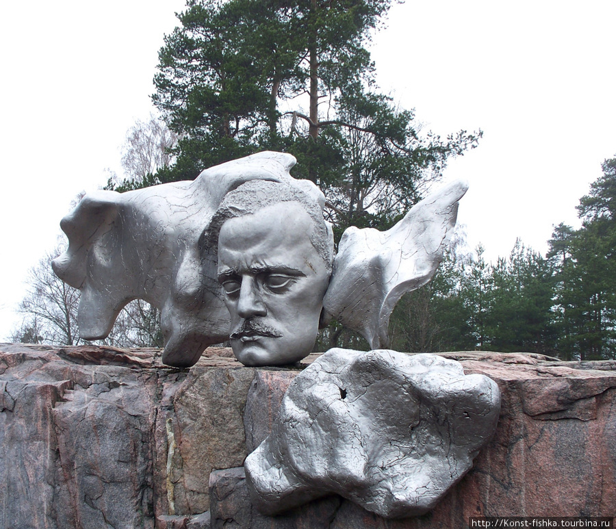 Фрагмент памятника композитору Я.Сибелиусу. Финляндия