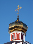 Одна из глав Казанского монастыря.