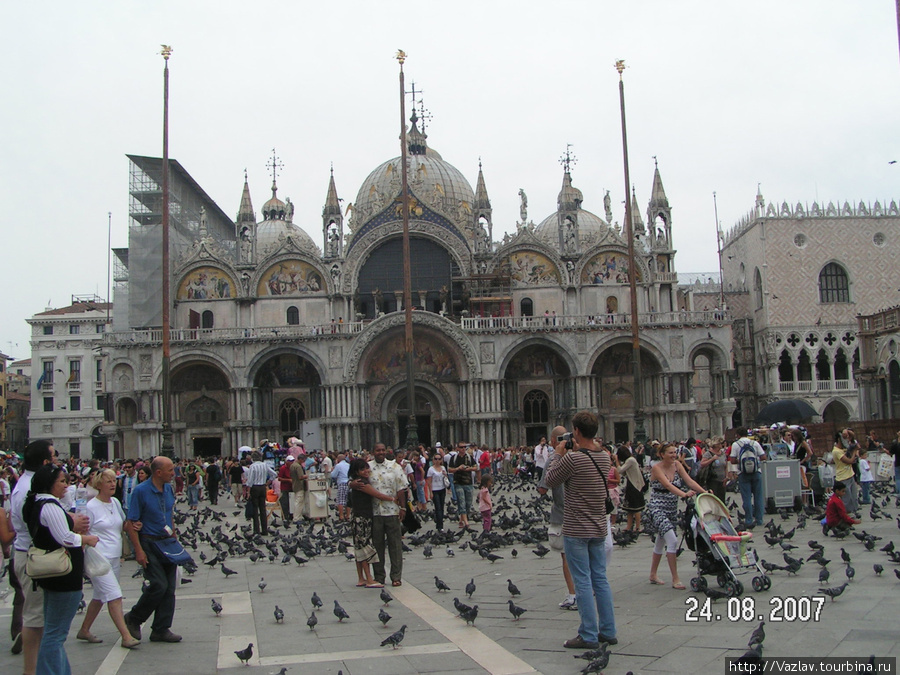 Толкучка Венеция, Италия