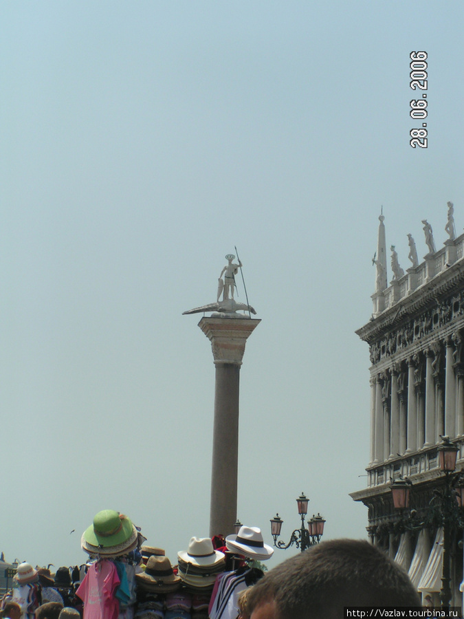 Воинственный памятник Венеция, Италия