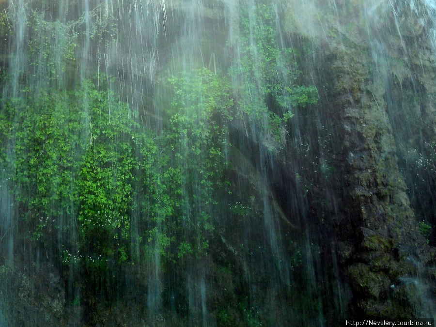 Водопад на вершине Шато Ницца, Франция