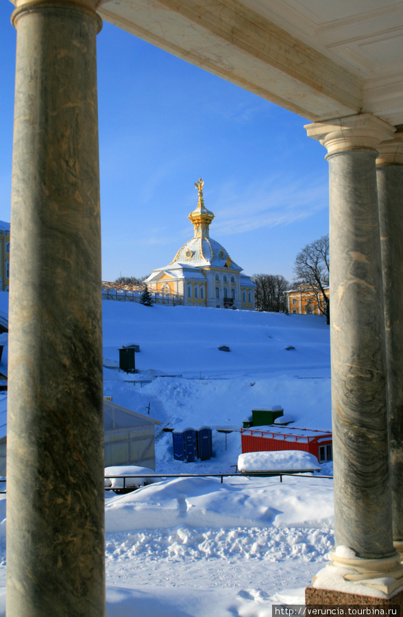 Прогулка по «европейскому» городу Петергоф, Россия