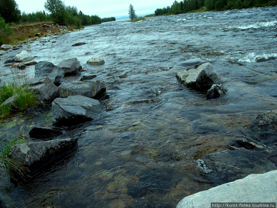 Спешит река в Ледовитый Океан... Мурманск, Россия