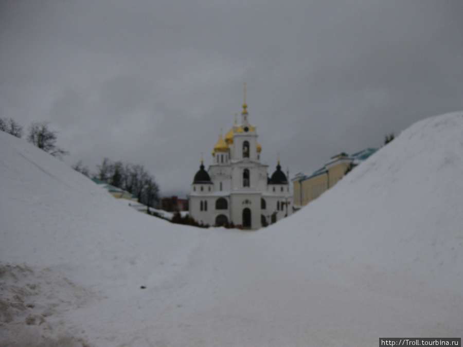 Успенский собор Дмитров, Россия