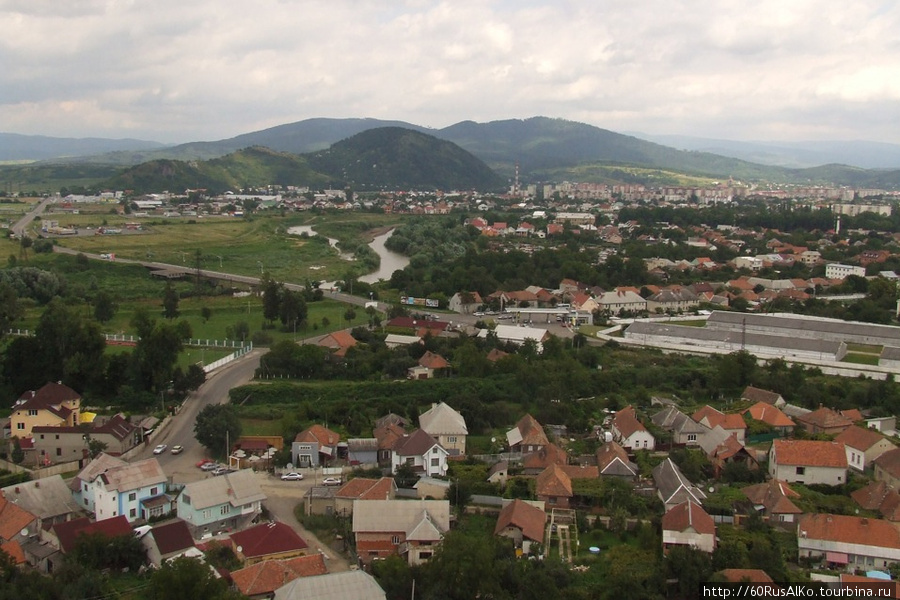 2008 Июль - Мукачево. Замок из бывшего техникума Мукачево, Украина