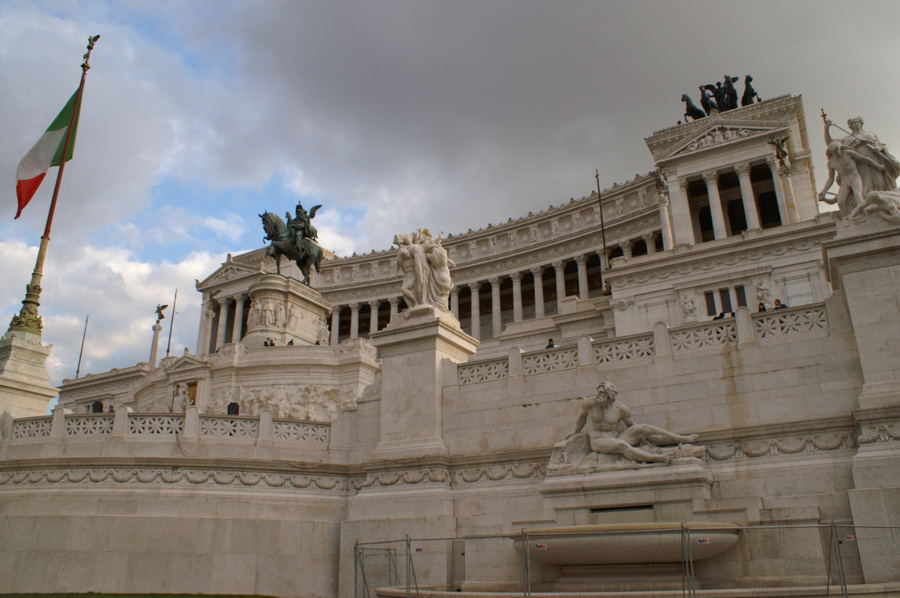 Памятник королю Виктору Эммануилу II Рим, Италия