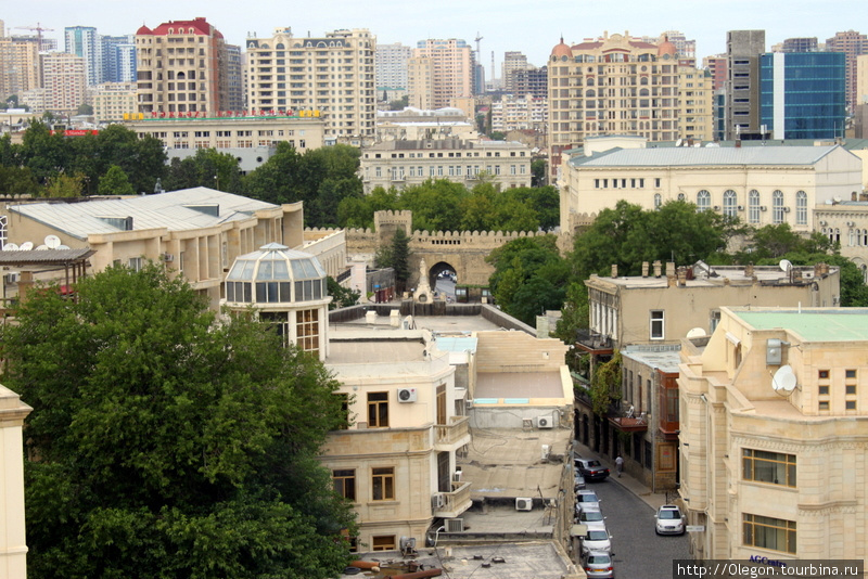 Вид с башни на город Баку, Азербайджан