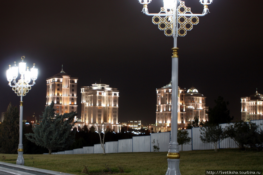 Ночной Ашхабад Ашхабад, Туркмения