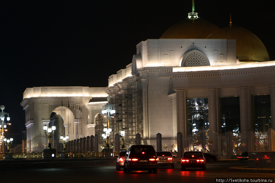 Ночной Ашхабад Ашхабад, Туркмения