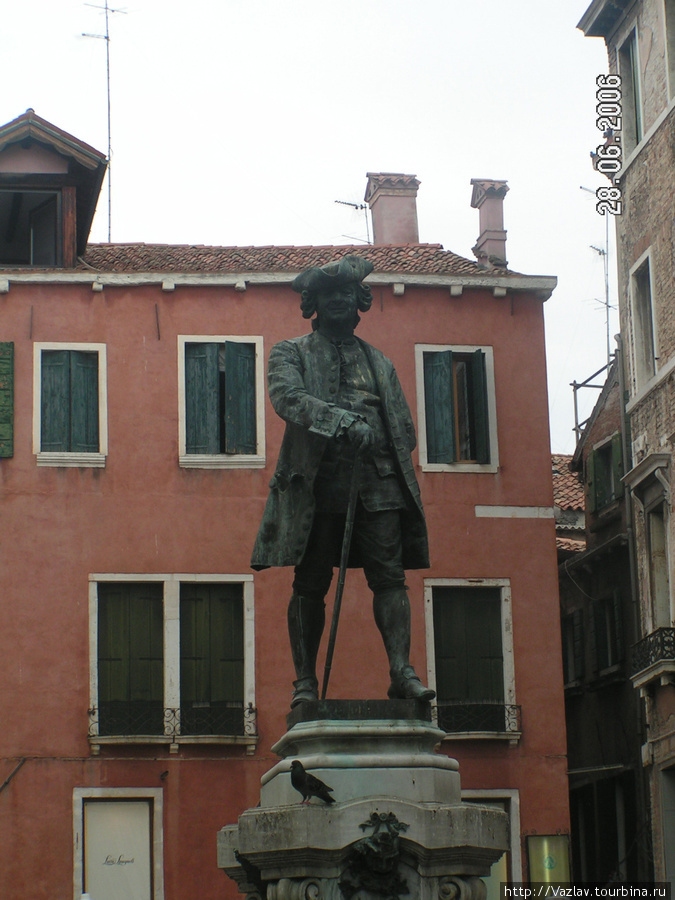 Памятник Гольдони Венеция, Италия