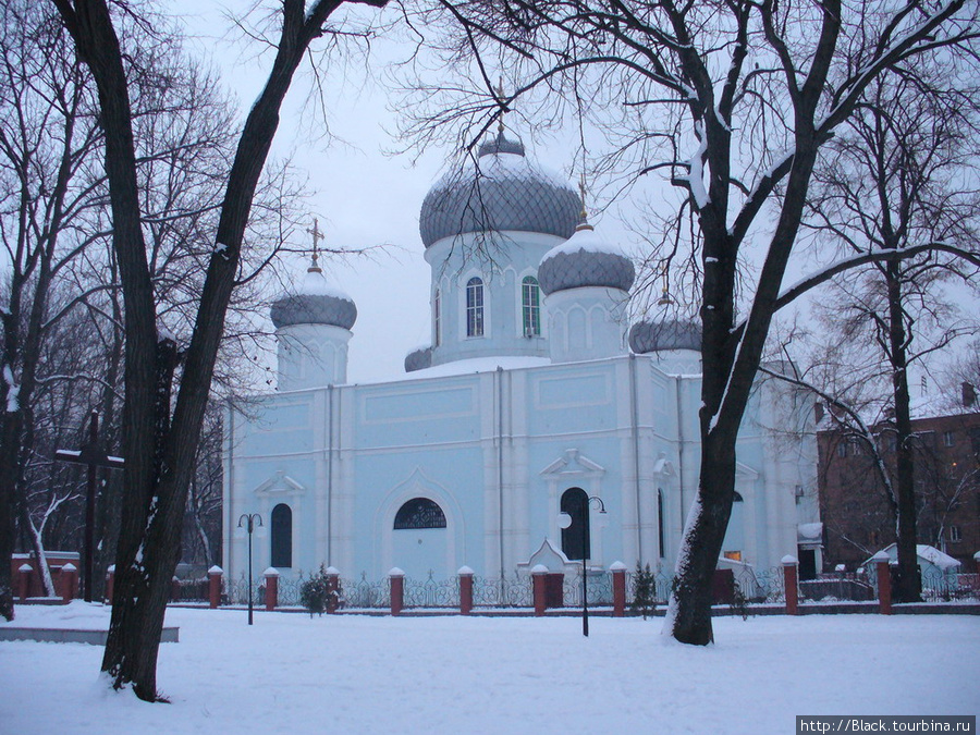 Свято-Иоанно-Усекновенский храм в Молодежном парке Харьков, Украина