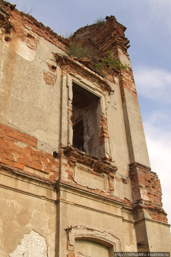 2008 Июль - Ружаны - развалины грандиозного дворца. Беларусь Ружаны, Беларусь
