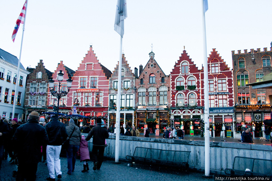 Город вкусного пива, ароматных мидий и хрустящих вафель Брюгге, Бельгия