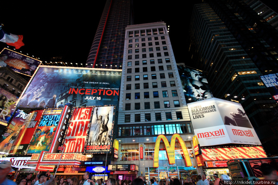 рекламы на Times Square Нью-Йорк, CША