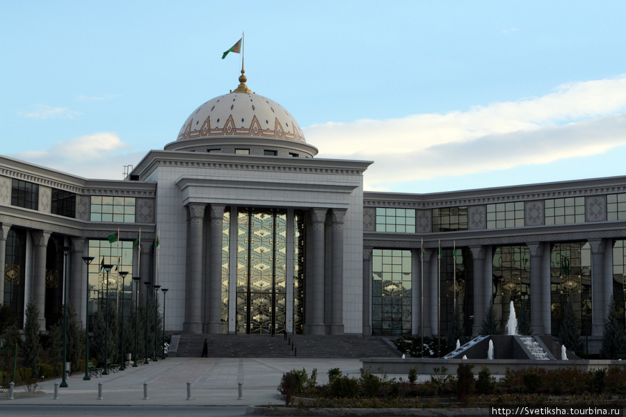 Столица Туркменистана Ашхабад, Туркмения